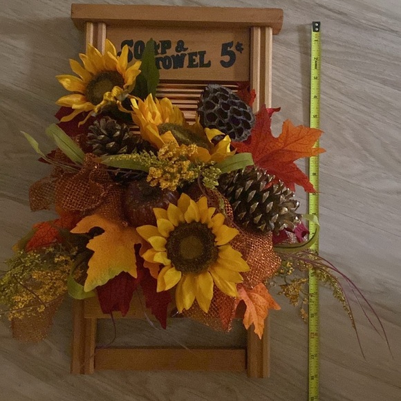 Rustic fall Sunflower Wall Decor - Picture 5 of 6